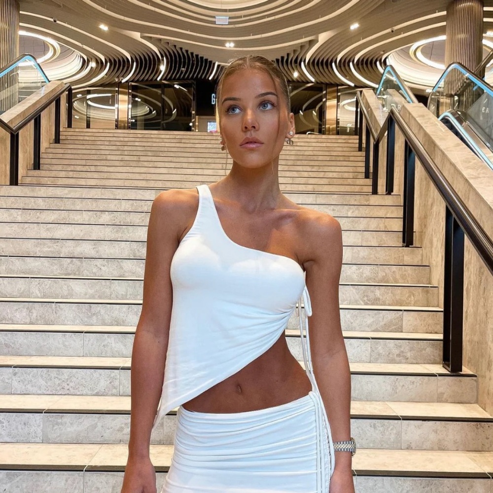 3/$15 Edikted White One-Shoulder Asymmetric Crop Top